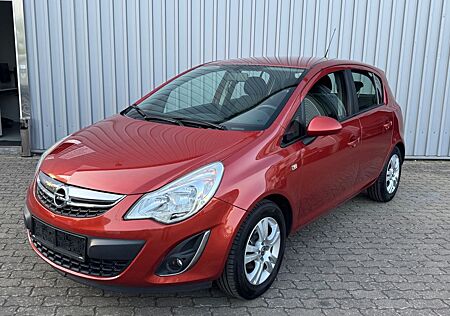 Opel Corsa D Active 8fach bereift - TÜV Neu