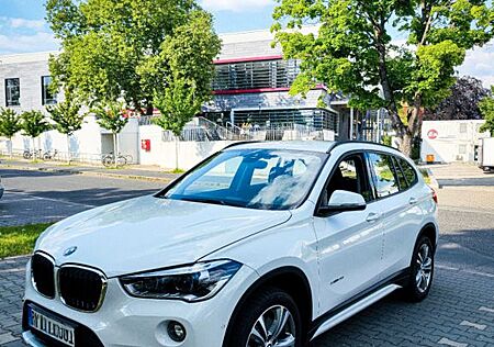 BMW X1 sDrive20i in Top-Zustand