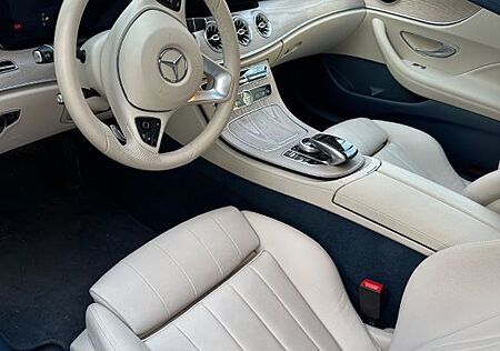 Mercedes-Benz E 400 Coupe 4MATIC Autom. Neuwertig