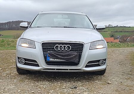 Audi A3 1.6 TDI (DPF) 66kW Ambiente Sportback Amb...