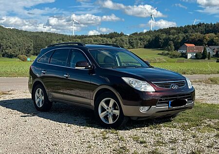 Hyundai ix55 3.0d V6 4WD 7 Sitz Vollleder AHK Xenon Memo