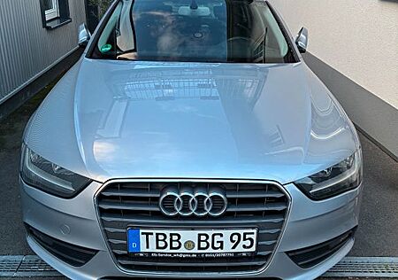 Audi A4 gebraucht kaufen Audi A4 2.0 TDI 140kW clean d.mult. Ambiente Av. ...