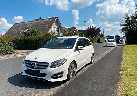 Mercedes-Benz B 200 d DCT AMG Line