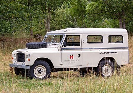 Land Rover Serie III 109 V8
