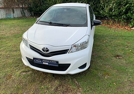 Toyota Yaris gebraucht kaufen Toyota Yaris Cool** HU AU NEU**