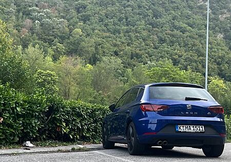 Seat Leon 1.5 TSI ACT 110kW FR Black Matt Edition...