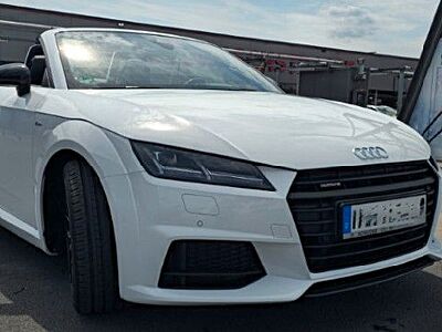 Audi TT Roadster 2.0 TFSI S tronic quattro -