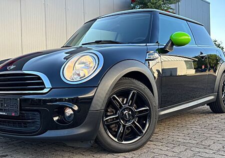 Mini ONE 55kW Brick Lane Alien Green Edition