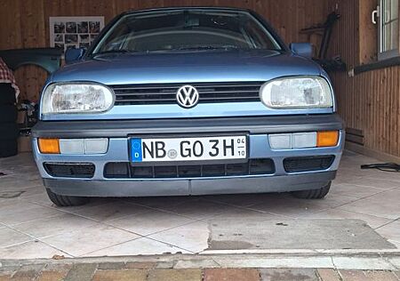 VW Golf Volkswagen 1.8 GL H - Kennzeichen