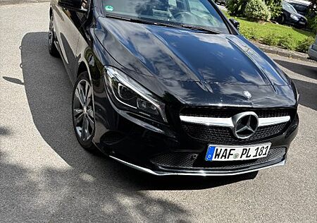 Mercedes-Benz CLA 180 SCORE! SCORE!