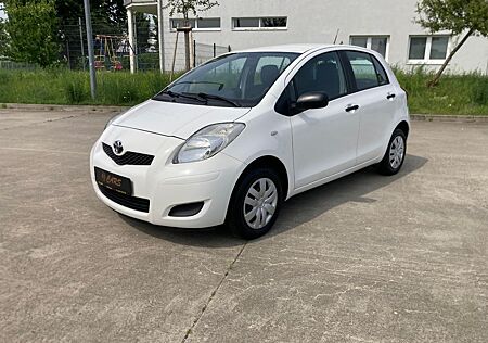 Toyota Yaris Cool