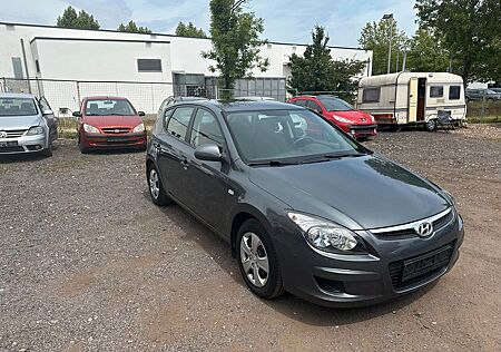 Hyundai i30 blue 1.4 Classic