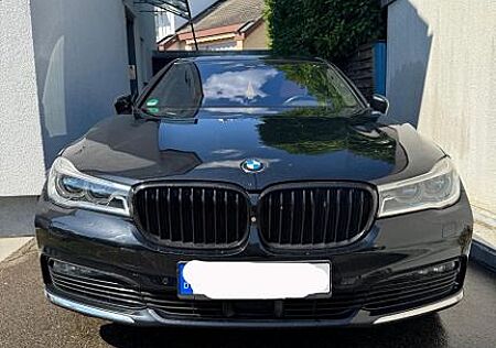 BMW 750 BMW750d xDrive | Night Paket 360° Kamera