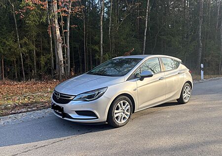 Opel Astra 1.6 CDTI 136 PS - TÜV neu, 8fach bereift