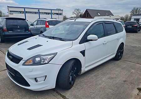 Ford Focus Turnier Titanium TÜV 3/2027