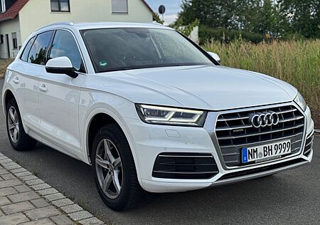 Audi Q5 quattro sport*Navi*Kamera*AHK*Standheiz.*LED*