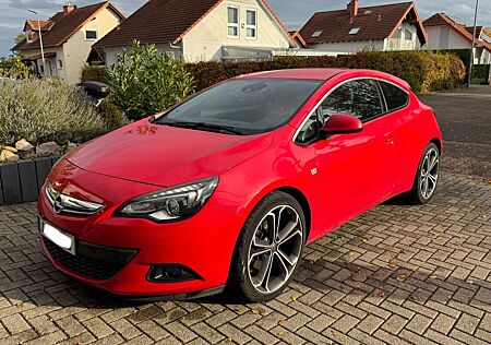 Opel Astra J GTC 1.6 Turbo INNOVATION