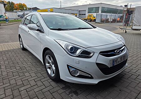 Hyundai i40 cw 1.7 CRDi 5 StarEdition 100kW Aut.viel neu