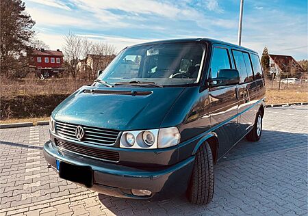 VW T4 Multivan Volkswagen Generation 2.5 TDI 150PS EZ2001