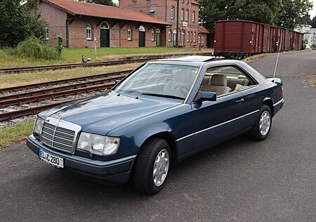 Mercedes-Benz 220 W124 Coupe Mopf 1.5 Tempomat asd sra