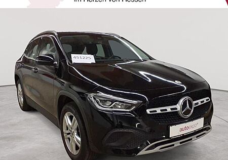 Mercedes-Benz GLA 250 e 8G- Navi LED ParkP KAM SHZ