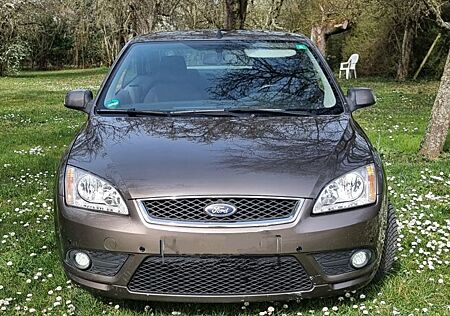 Ford Focus CC 1,6 Trend Trend
