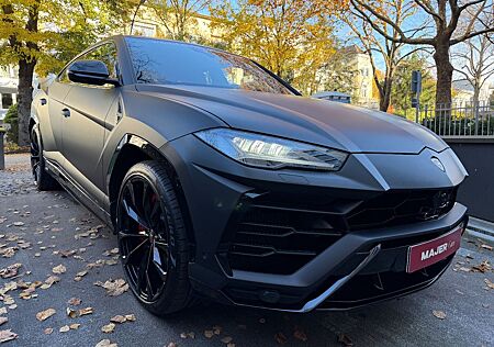 Lamborghini Urus 4.0 AKRAPOVIČ*CARBON*PANO*HEADUP*B&O*MEMO*