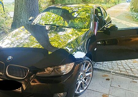 BMW 330i Cabrio Liebhaber individual Vollaustattung