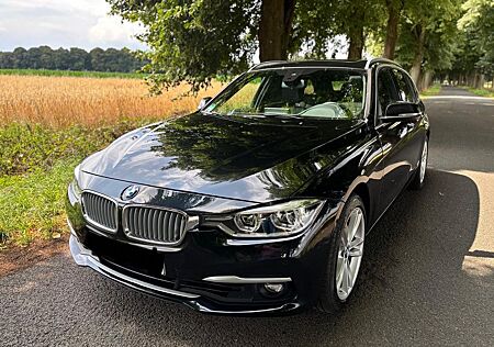 BMW 330i Touring Luxury Line Purity Auto. Luxury...