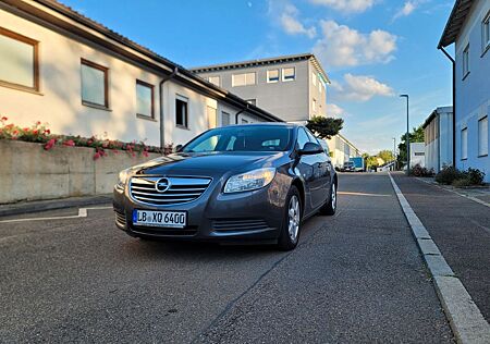 Opel Insignia 1.6 -