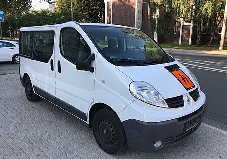 Renault Trafic 9 Sitzer/ Klima /EFH/ Euro 5/ 1. Hand