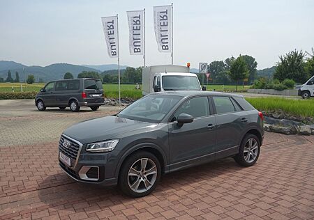 Audi Q2 35 TFSI sport LED/Navi/SHZ/AHK/PDC