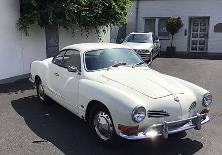 Volkswagen Karmann Ghia