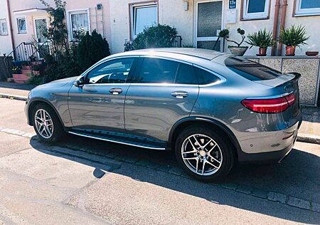 Mercedes-Benz GLC 220 d 4MATIC AMG Line Coupé Autom. AMG Line