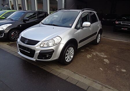 Suzuki SX4 1.6 VVT 4WD Style Klimaautom. Navi Sitzh.Alu