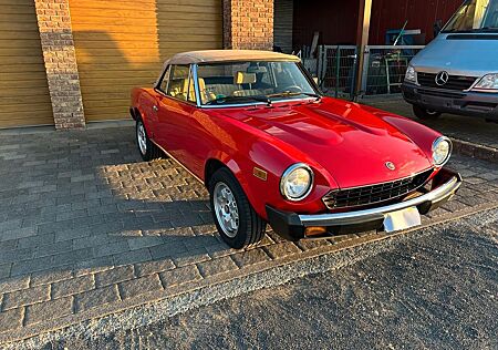 Fiat 124 Spider Turbo