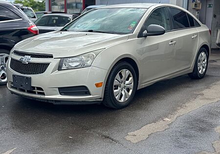 Chevrolet Cruze 4trg. LS +1,8 Benzin.Auto.klima.