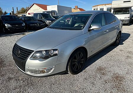 VW Passat Volkswagen Lim. Highline*2.Hd*AHK*SHZ*Temp*HU 12/24