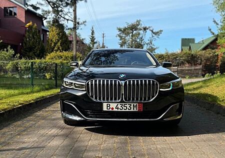 BMW 745e PLUG-IN HYBRID B58 LED LIGHT EXECUTIVE PACK