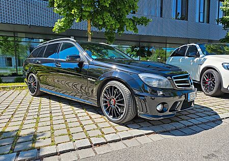 Mercedes-Benz C 63 AMG T Performance Package