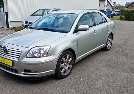 Toyota Avensis 2.0 Executive Liftback LEDER,KLIMATR