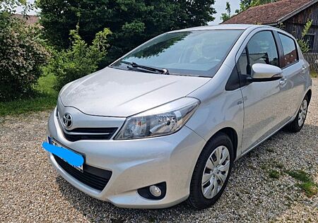 Toyota Yaris 1,33-l-Dual-VVT-i LOUNGE