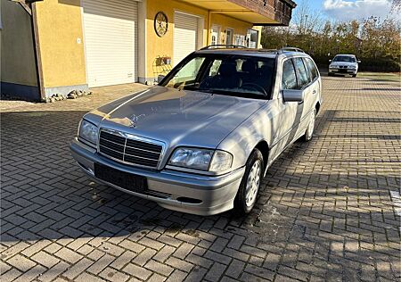 Mercedes-Benz C 240 T ELEGANCE Automatik Tempomat Sitzheizung