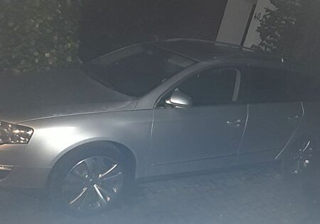 VW Passat Variant Volkswagen 2.0 TDI DPF DSG 125kW Highlin...