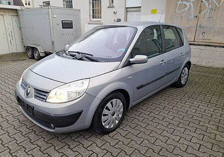 Renault Scenic Confort 2.0 16V