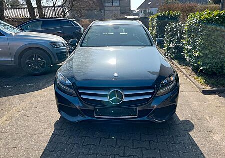 Mercedes-Benz C 220 Automatik. Navi. Leder