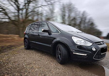 Ford S-Max 2,2 TDCi 147kW DPF Titanium S AHK