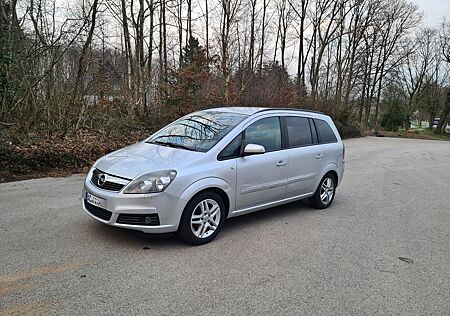 Opel Zafira 1.8 -