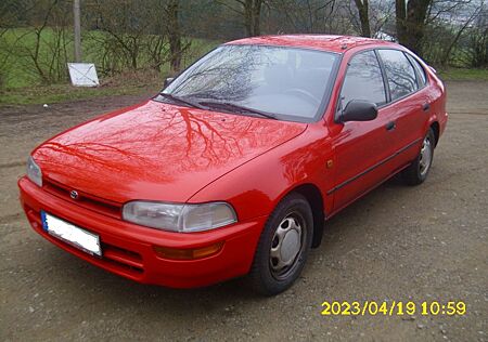 Toyota Corolla E10 Liftback mit Ersatzteilen