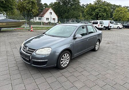 VW Jetta Volkswagen V Trendline